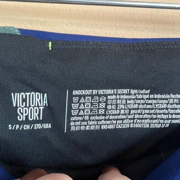Victoria’s Secret Sport Blue & Teal Knockout Active Leggings Size Small NWOT - Picture 2 of 4